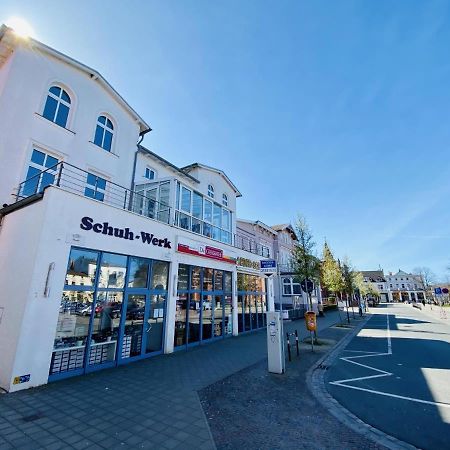 Ferienwohnung Mond, am Warnemünder Kirchenplatz Rostock Exterior foto